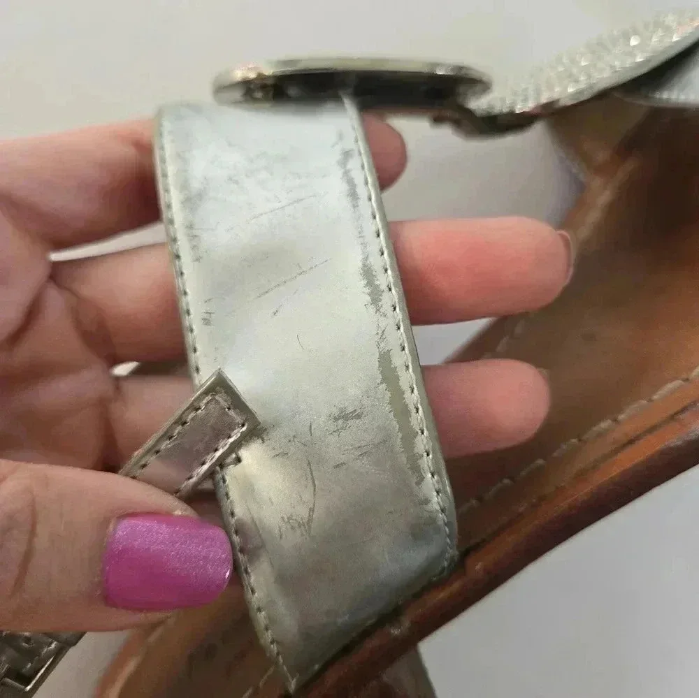 FREE w/bundle! Kate Spade silver sandals rhinestone leather sole detail sz 7